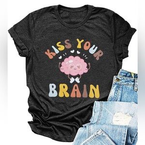 Women’s Graphic Kiss Your Brain T-Shirt Size L